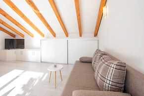 A6 - Spacious apt With the sea View & use of Pool