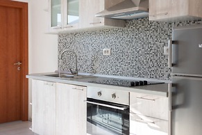 A6 - Spacious apt With the sea View & use of Pool