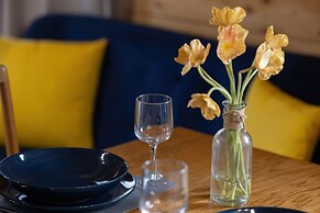 Holiday House With Garden by Renters