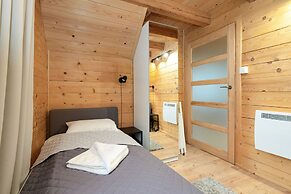 Holiday House With Garden by Renters