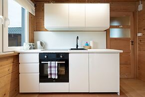 Holiday House With Garden by Renters