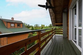 Holiday House With Garden by Renters