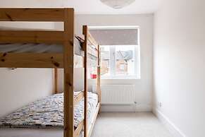 The Jericho Retreat - Bright & Spacious 4bdr Home With Garden