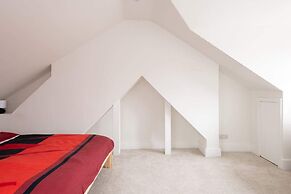 The Jericho Retreat - Bright & Spacious 4bdr Home With Garden