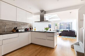 The Jericho Retreat - Bright & Spacious 4bdr Home With Garden