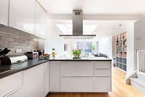 The Jericho Retreat - Bright & Spacious 4bdr Home With Garden