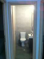 Luxurious 6 Bedroom Villa In a Great Location