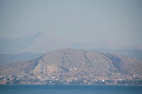 Luxurious 6 Bedroom Villa In a Great Location