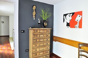 Petra Lavica Holiday Home