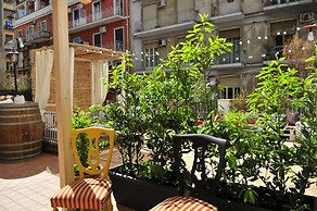 Petra Lavica Holiday Home