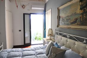 Petra Lavica Holiday Home