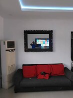 Inviting 2-bed Apartment in Lagos -canal Views