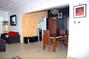 Inviting 2-bed Apartment in Lagos -canal Views
