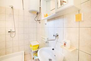 Apt Next to the Beach w Balcony and sea View