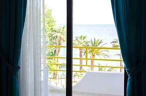 Serenita Beach Hotel