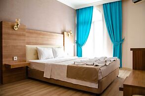 Serenita Beach Hotel