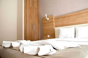 Serenita Beach Hotel