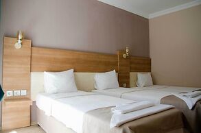 Serenita Beach Hotel