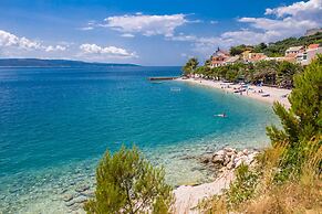 Studio Next to the Beach w Terrace and Parking