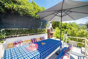 Studio Next to the Beach w Terrace and Parking