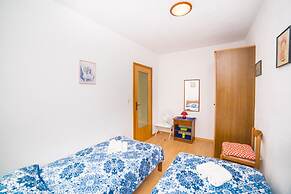 Studio Next to the Beach w Terrace and Parking