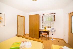 Apt Next to the Beach w Balcony and sea View