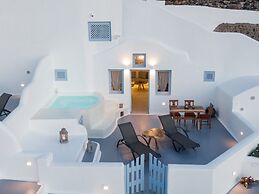 Sun Angelos Oia - Luxury Cave Suites