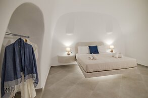 Sun Angelos Oia - Luxury Cave Suites