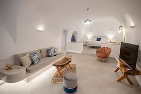 Sun Angelos Oia - Luxury Cave Suites