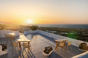 Sun Angelos Oia - Luxury Cave Suites