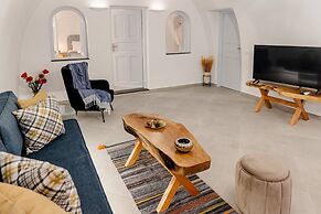 Sun Angelos Oia - Luxury Cave Suites