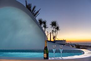 Sun Angelos Oia - Luxury Cave Suites