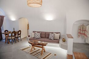 Sun Angelos Oia - Luxury Cave Suites