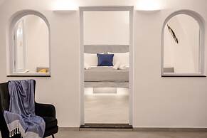 Sun Angelos Oia - Luxury Cave Suites