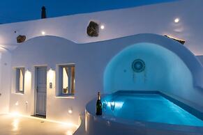 Sun Angelos Oia - Luxury Cave Suites