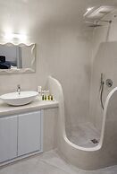 Sun Angelos Oia - Luxury Cave Suites