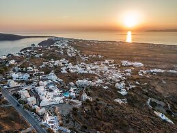 Sun Angelos Oia - Luxury Cave Suites