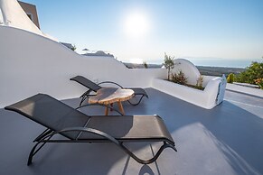 Sun Angelos Oia - Luxury Cave Suites
