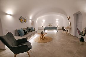 Sun Angelos Oia - Luxury Cave Suites