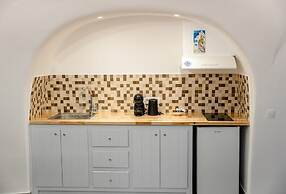 Sun Angelos Oia - Luxury Cave Suites