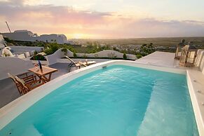 Sun Angelos Oia - Luxury Cave Suites