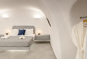 Sun Angelos Oia - Luxury Cave Suites