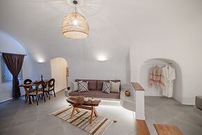 Sun Angelos Oia - Luxury Cave Suites