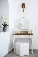 Sun Angelos Oia - Luxury Cave Suites