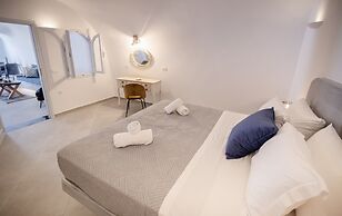 Sun Angelos Oia - Luxury Cave Suites