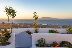 Sun Angelos Oia - Luxury Cave Suites