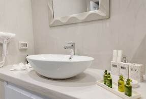 Sun Angelos Oia - Luxury Cave Suites