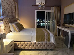 Viya Plus Cesme