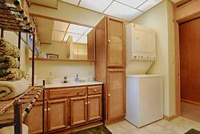 The Bernstein Bear Cabin