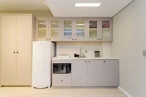 Helbor Stay Batel - Yogha